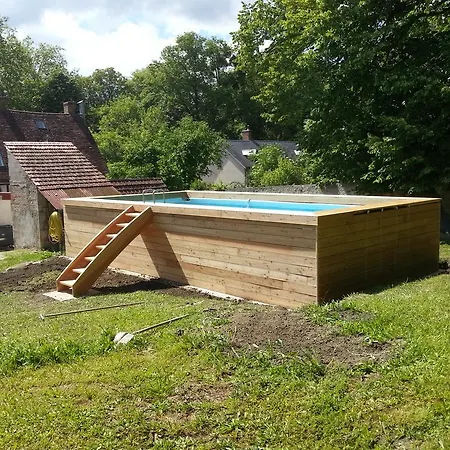 Holiday home Allier Montaigu-le-Blin