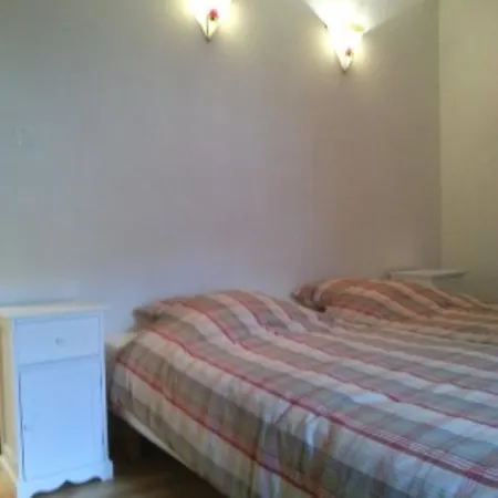 Holiday home Allier Montaigu-le-Blin