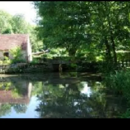 Сasa de vacaciones Allier Montaigu-le-Blin